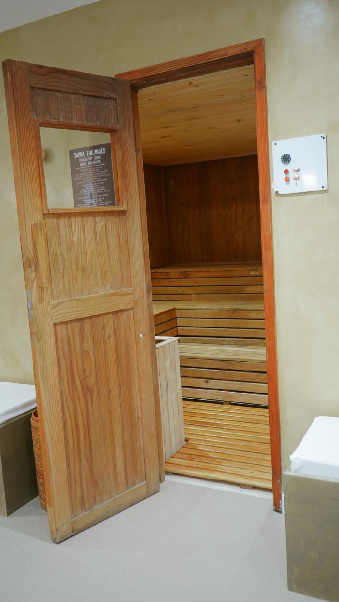 Hotel Albatros Ushuaia Bagian luar foto